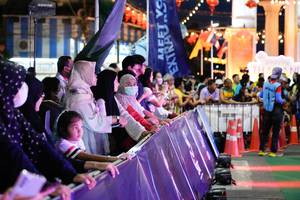 BIB: 
                            <button type="button" onclick="openModal(21897191)" class="btn btn-primary btn-sm float-right btn-popup" data-toggle="modal" data-target=".modal-high-quality">
                        <i class="fas fa-shopping-cart"></i> Add to Cart
                    </button>
                                            <button type="button" onclick="isThisMe(21897191, true)" class="btn btn-success btn-sm float-right btn-popup btn-isme hidden" data-toggle="tooltip" data-placement="bottom" title="นี่คือรูปของคุณใช่ไหม คลิกที่นี่เพื่อเอาเข้าอัลบั้ม">
                        <i class="fas fa-plus"></i> Add to album
                    </button>
                    <button type="button" onclick="isThisMe(21897191, false)" class="btn btn-warning btn-sm float-right btn-popup btn-isnotme hidden">
                        <i class="fas fa-ban"></i> Remove from album
                    </button>